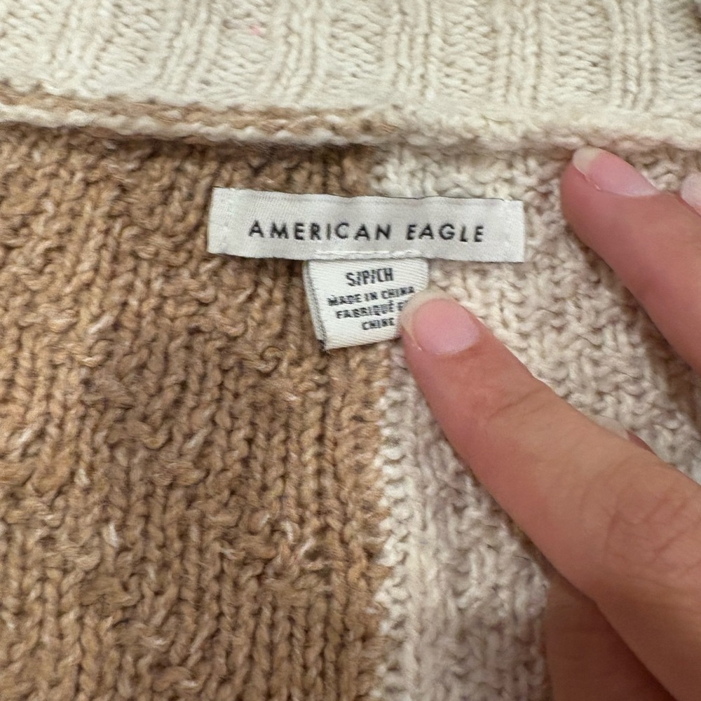 American Eagle Outfitters Cream and Tan Cable Knit Cardigan - Picture 4 of 5